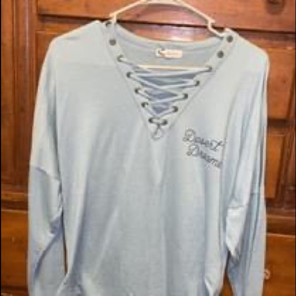 Long sleeve shirt